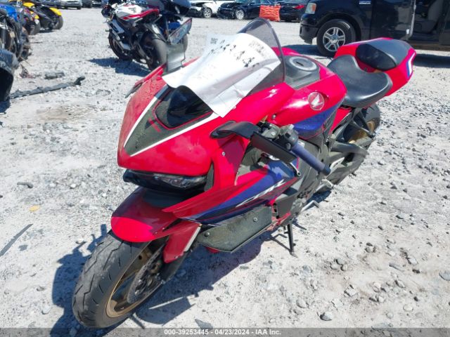 2022 HONDA CBR1000 JH2SC7752NK500478 Photo 1