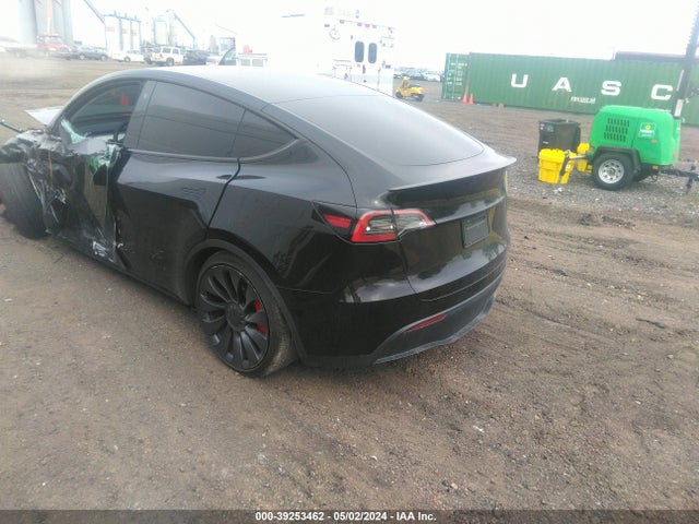 2022 TESLA MODEL Y 7SAYGDEF6NF530388 Photo 2