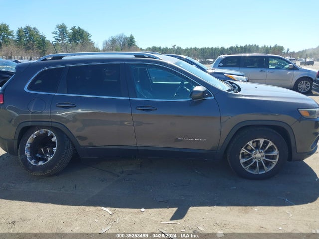 1C4PJMLB5KD268134 Jeep Cherokee Latitude Plus 4x4