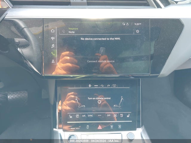 Audi Q8 E-tron Premium Plus Quattro 2024 WA15AAGE0RB038026 Image 18