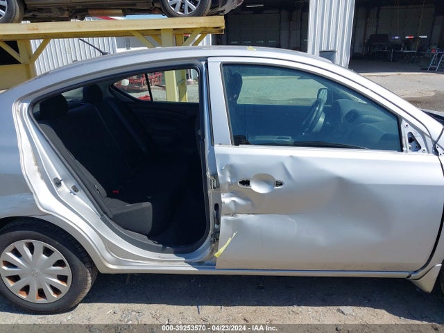 Nissan Versa 1.6 S+ 2015 3N1CN7AP8FL807528 Image 14