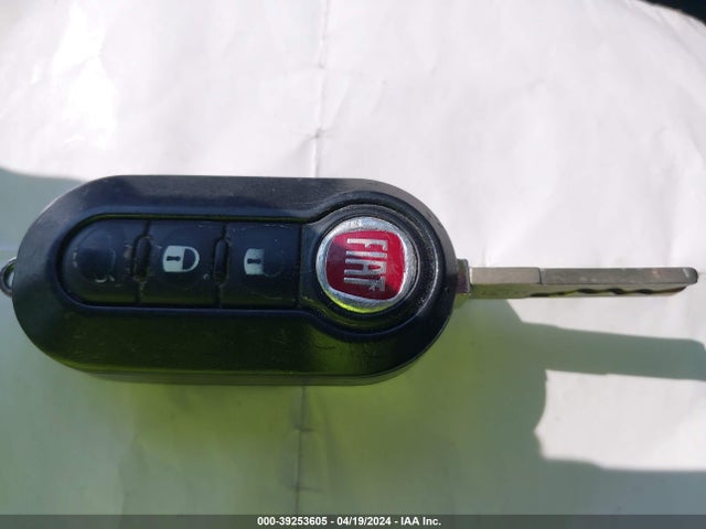 2013 FIAT 500 3C3CFFAR0DT698361 Photo 10