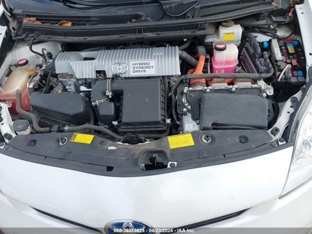 Toyota Prius Two 2015 JTDKN3DU5F0396721 Image 26