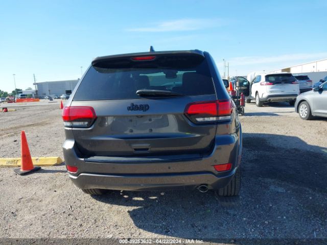 1C4RJEAG4JC141568 Jeep Grand Cherokee Altitude 4x2