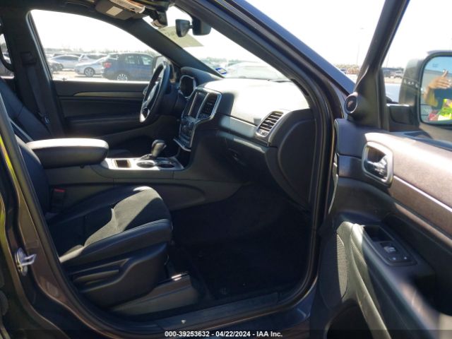 1C4RJEAG4JC141568 Jeep Grand Cherokee Altitude 4x2