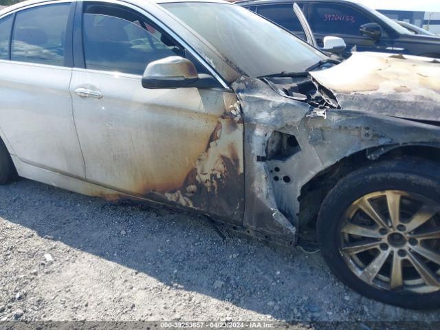 WBA5A5C59GD529728 BMW 528I
