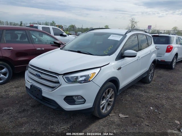 Ford ESCAPE SE 2018 1FMCU9GD0JUB37105 Image 2