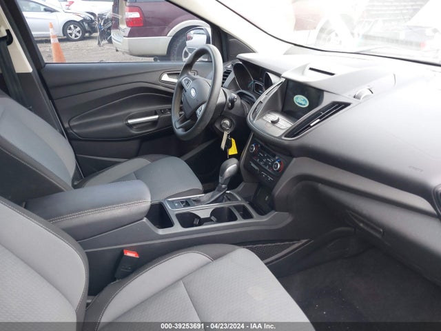 Ford ESCAPE SE 2018 1FMCU9GD0JUB37105 Image 5