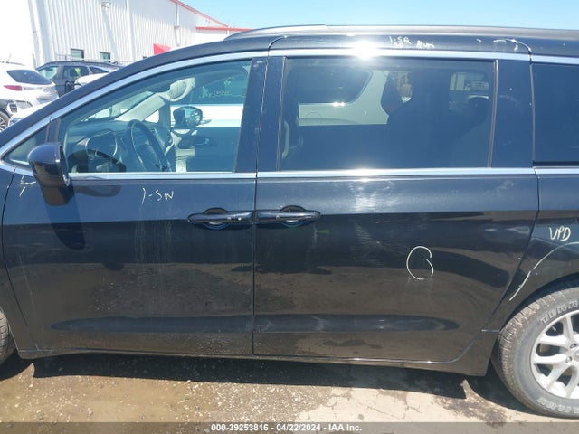 2C4RC1DG6LR256844 Chrysler Voyager Lxi