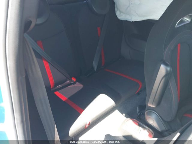3C3CFFFH6JT377968 Fiat 500 ABARTH