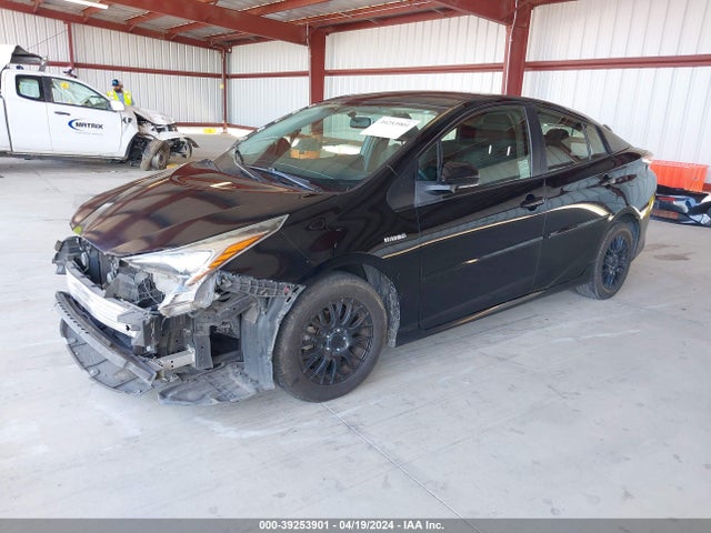 Toyota Prius Two 2016 JTDKBRFU1G3513591 Image 2