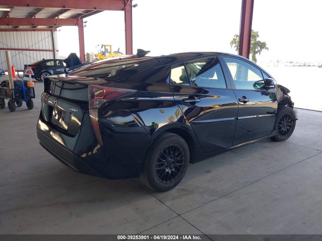 Toyota Prius Two 2016 JTDKBRFU1G3513591 Image 4
