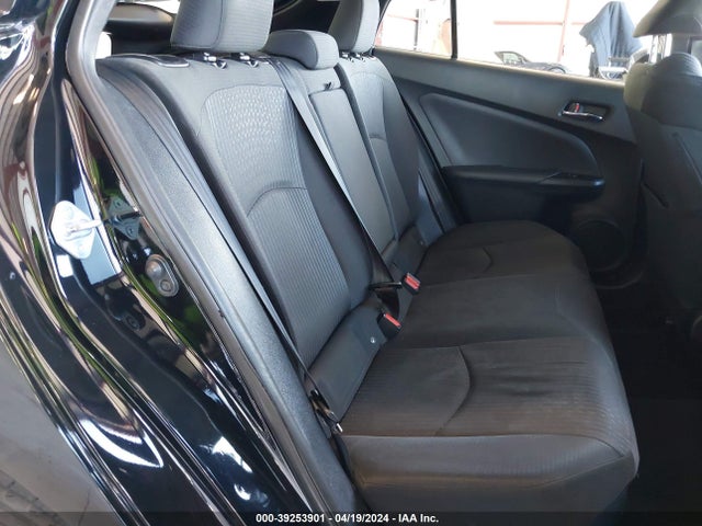 Toyota Prius Two 2016 JTDKBRFU1G3513591 Image 8