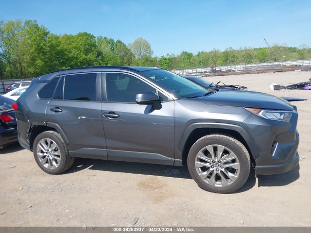 Toyota Rav4 Xle Premium 2020 JTMA1RFVXLD529395 Image 13