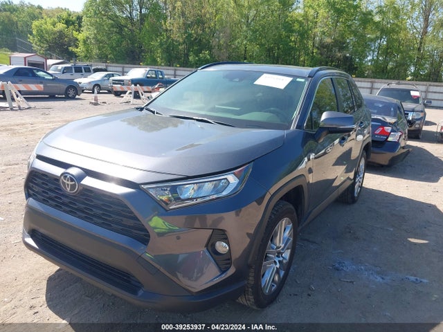 Toyota Rav4 Xle Premium 2020 JTMA1RFVXLD529395 Image 2