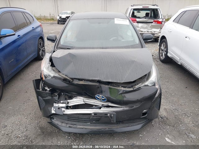 Toyota Prius Two 2016 JTDKBRFU5G3018004 Image 12