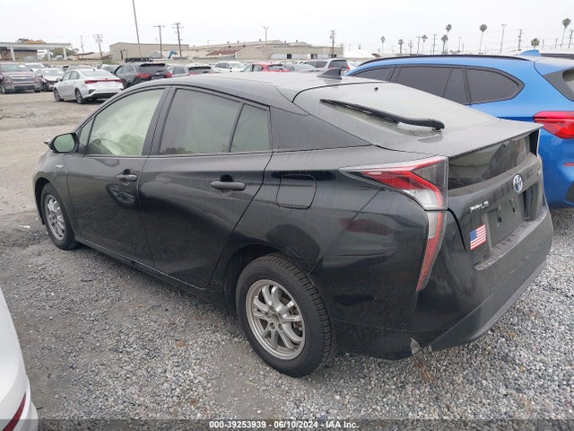 Toyota Prius Two 2016 JTDKBRFU5G3018004 Image 3