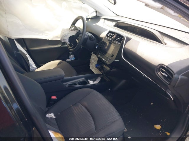 Toyota Prius Two 2016 JTDKBRFU5G3018004 Image 5