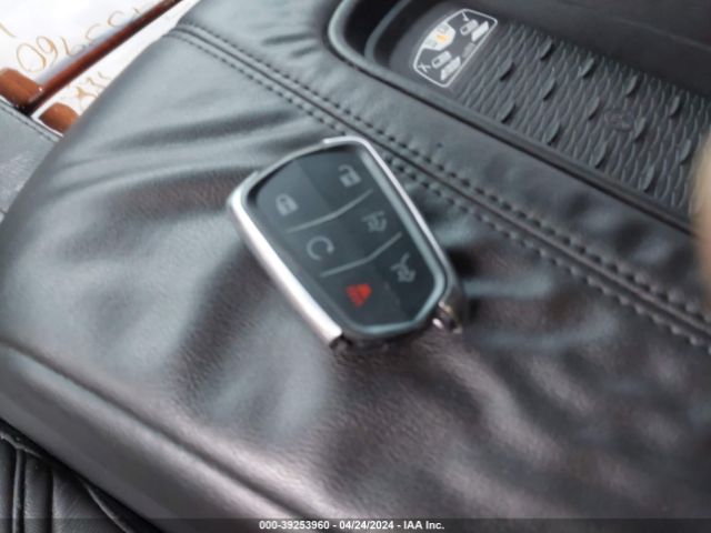 1GYS4HKJ9GR427520 Cadillac Escalade Esv Luxury Collection