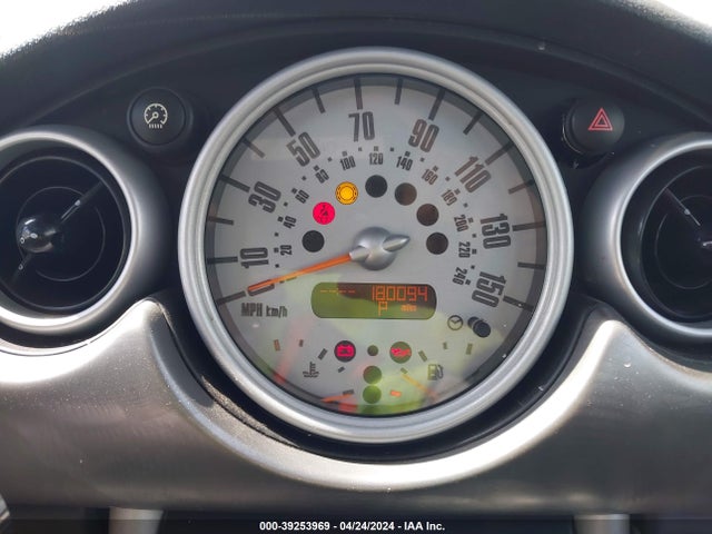 2006 MINI COOPER S WMWRE33546TJ48450 Photo 6