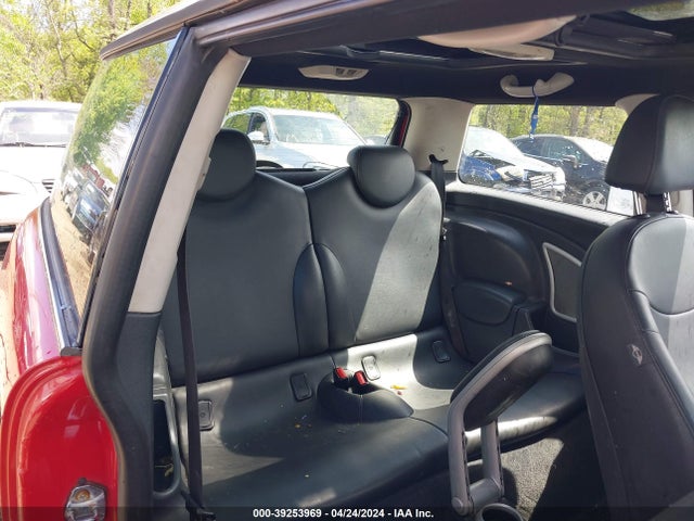 2006 MINI COOPER S WMWRE33546TJ48450 Photo 7