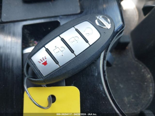 5N1AT3BBXMC772890 Nissan Rogue Sv Intelligent Awd