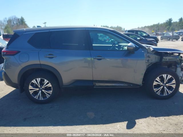 5N1AT3BBXMC772890 Nissan Rogue Sv Intelligent Awd