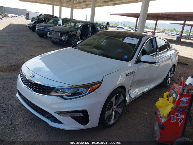KIA Optima S 2019 5XXGT4L33KG327576 Image 2