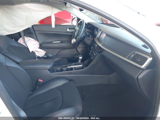 KIA Optima S 2019 5XXGT4L33KG327576 Image 5