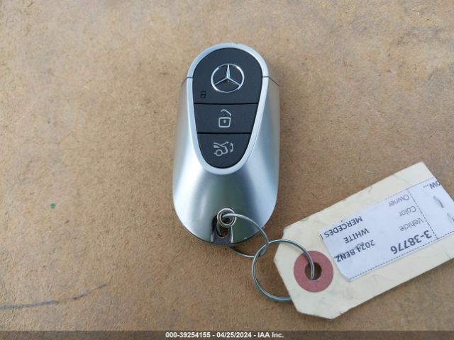 W1NKM4GB5RF104711 Mercedes-Benz Glc 300 Suv
