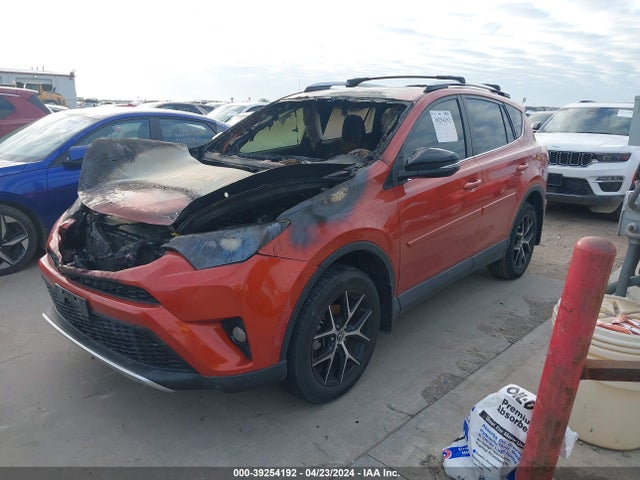 Toyota RAV4 SE 2016 JTMNFREVXGJ069280 Image 2