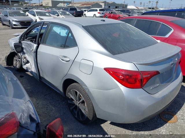Toyota COROLLA SE 2018 5YFBURHE5JP801676 Image 14