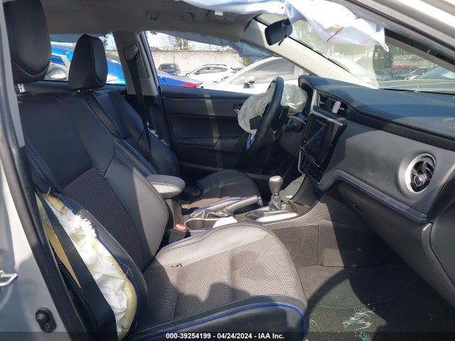 Toyota COROLLA SE 2018 5YFBURHE5JP801676 Image 5