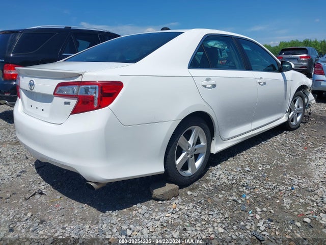 Toyota CAMRY SE 2014 4T1BF1FK2EU389922 Image 4
