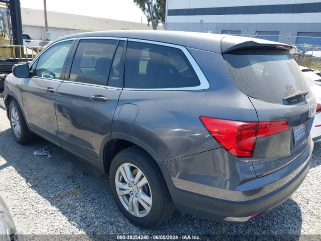 Honda PILOT LX 2018 5FNYF5H15JB029492 Image 3