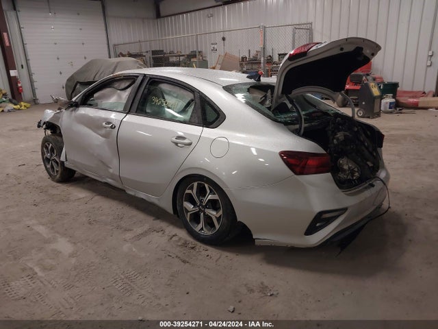 KIA Forte Lxs 2019 3KPF24AD0KE044779 Image 3