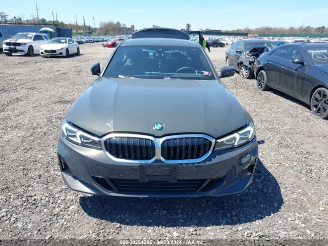 3MW89FF06R8D83560 BMW 3 Series 330i Xdrive