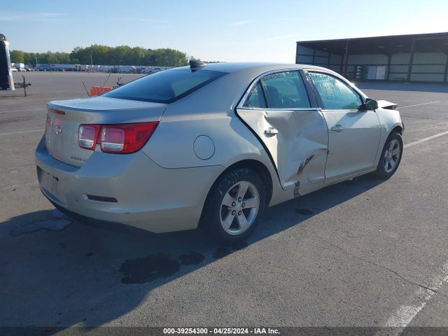 Chevrolet MALIBU LS 2015 1G11B5SLXFF298655 Image 4