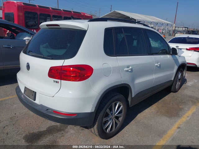 WVGAV7AXXHK052001 Volkswagen Tiguan 2.0t/2.0t S