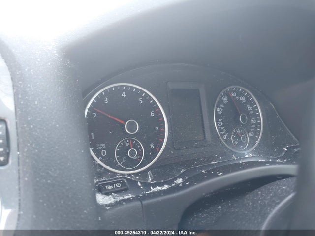 WVGAV7AXXHK052001 Volkswagen Tiguan 2.0t/2.0t S