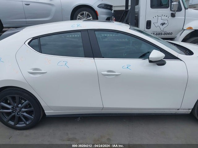 Mazda Mazda3 2.5 S Preferred 2023 JM1BPALM6P1610014 Image 13