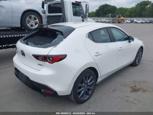 Mazda Mazda3 2.5 S Preferred 2023 JM1BPALM6P1610014 Image 4