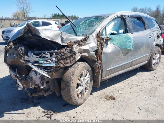 Buick Enclave Essence 2018 5GAEVAKW9JJ285311 Image 2