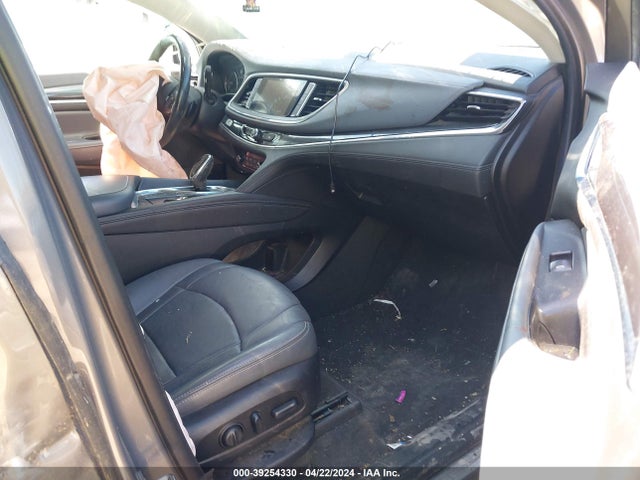 Buick Enclave Essence 2018 5GAEVAKW9JJ285311 Image 5