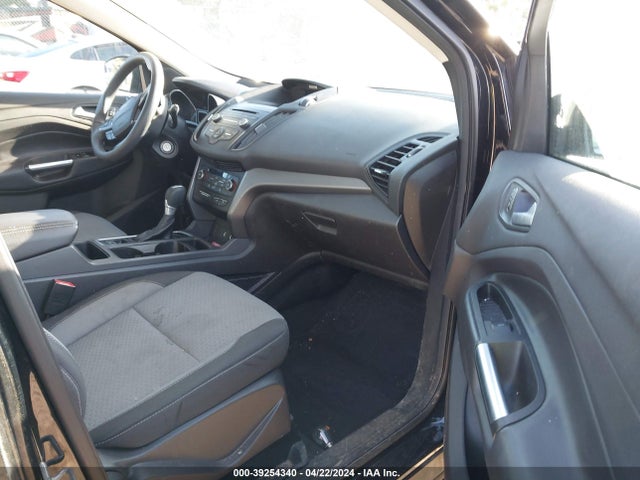 Ford ESCAPE SE 2017 1FMCU0G98HUA39683 Image 5