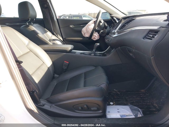 Chevrolet IMPALA 1LT 2017 2G1105S35H9165965 Image 5