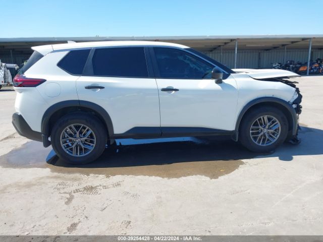 5N1AT3AA3MC839256 Nissan Rogue S Fwd