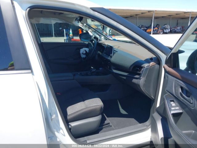 5N1AT3AA3MC839256 Nissan Rogue S Fwd