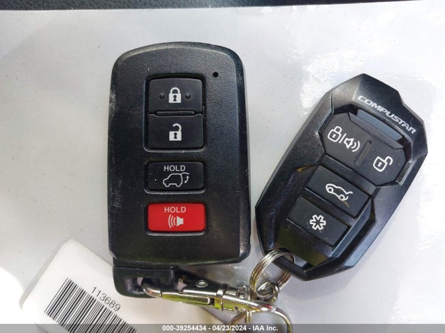 Toyota Rav4 Limited 2016 2T3DFREV1GW534526 Image 11