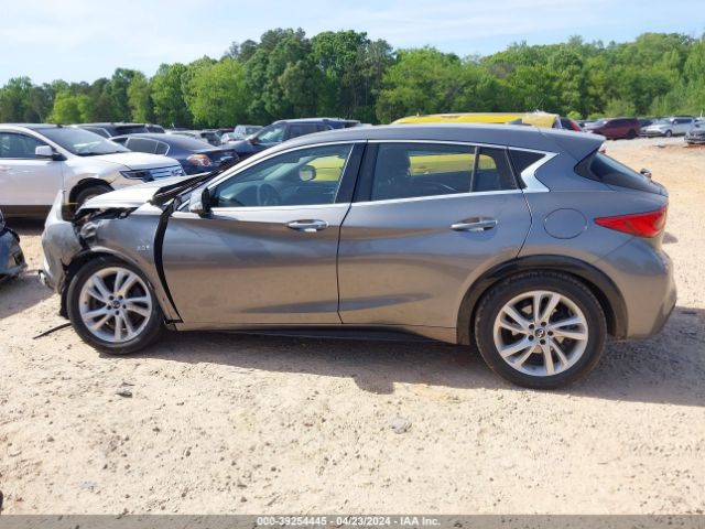 SJKCH5CP7HA037528 Infiniti Qx30 Luxury